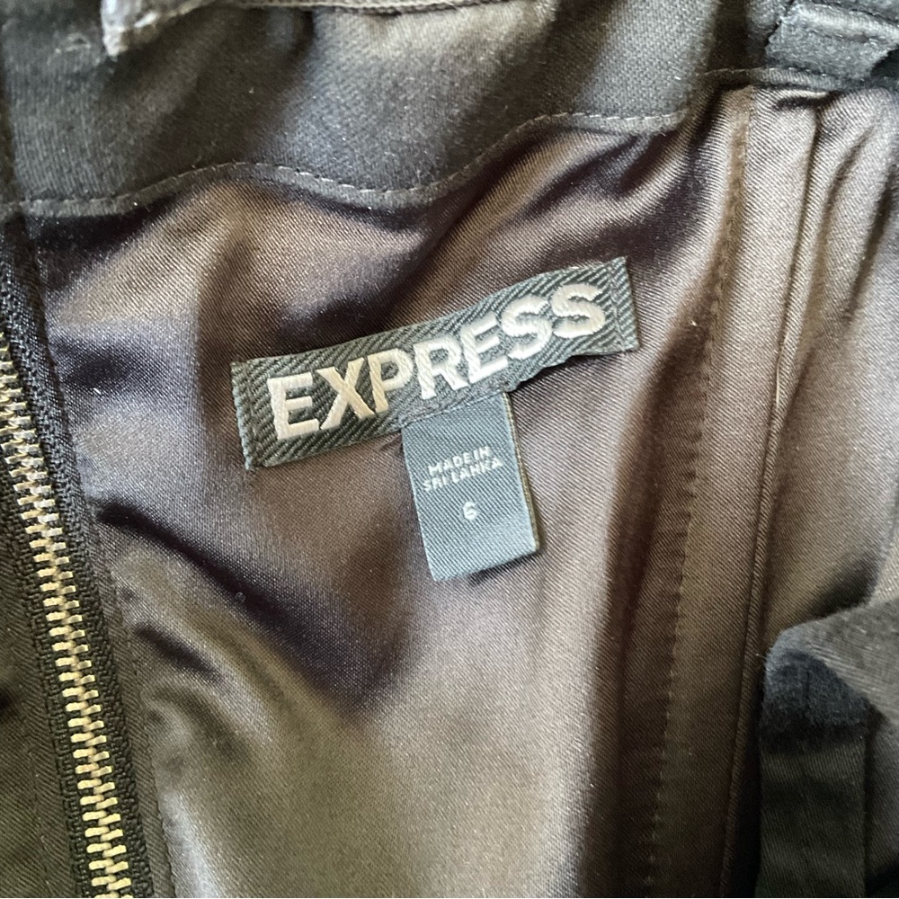 EXPRESS Dress - Picture 10 of 16